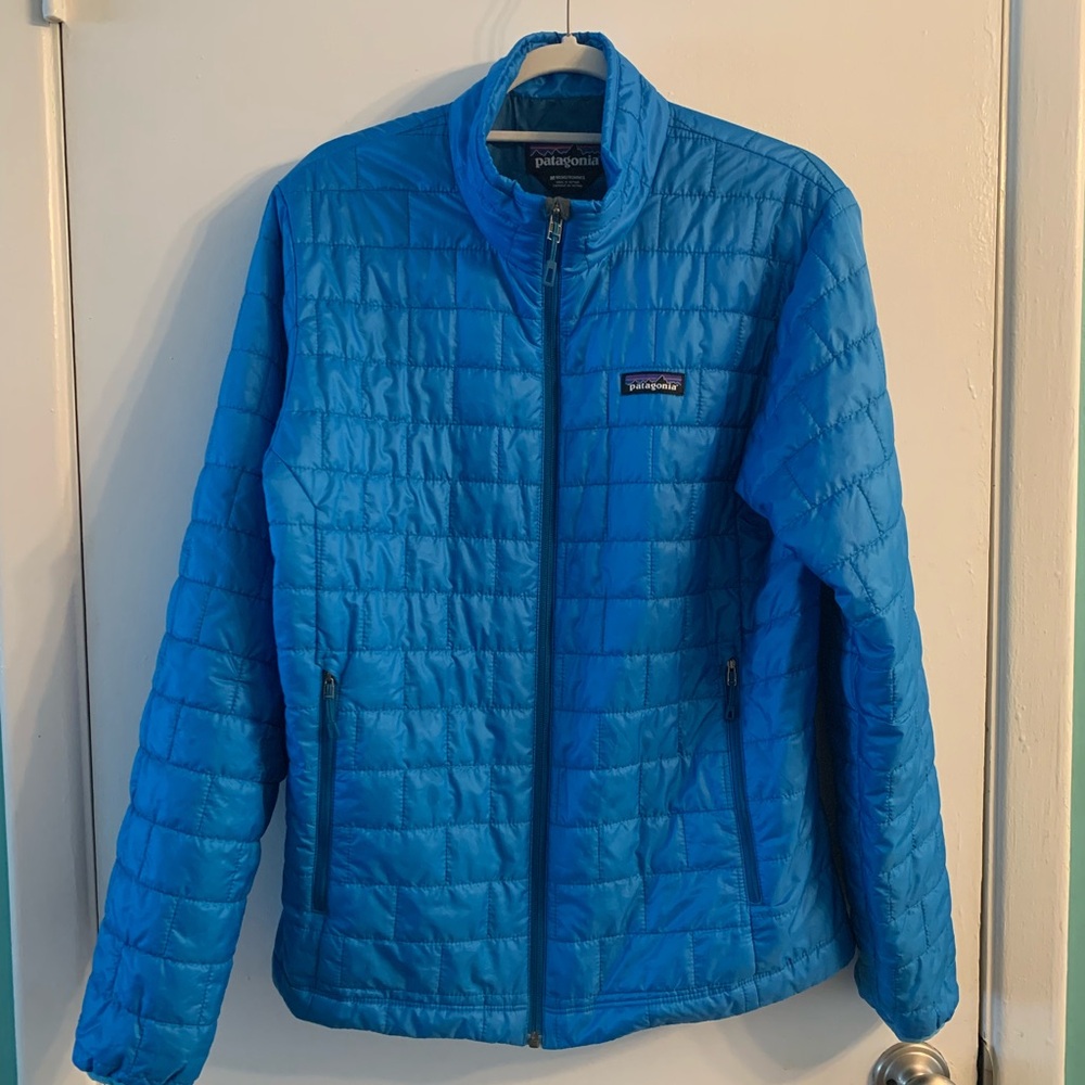 Patagonia Blue Puffer Jacket Lightweight Insulated Design